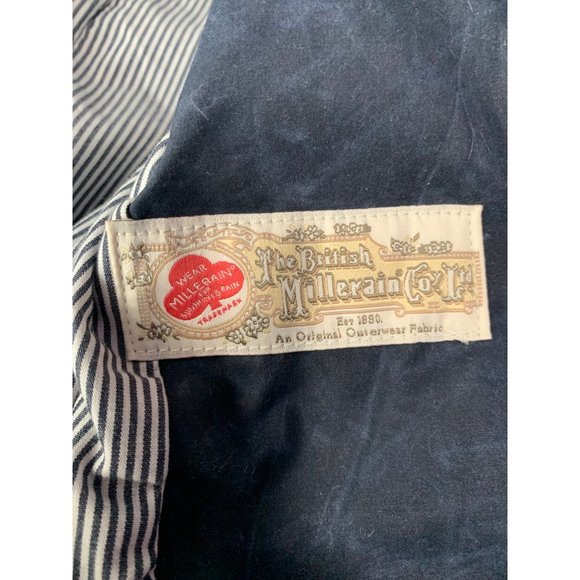 Ambercrombie & Fitch Womans Large Navy Wax Jacket Belted